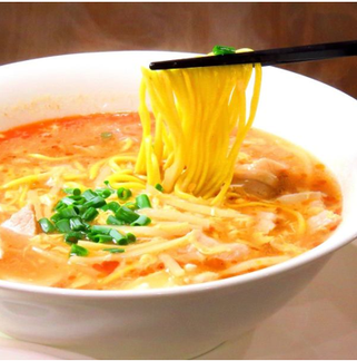 やみつき「酸辣湯麺（スーラータンメン」の写真