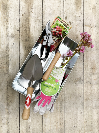 Niwaki Sichelhacke - vermutlich das beste Gerät für Jätearbeiten bei www.the-golden-rabbit.de