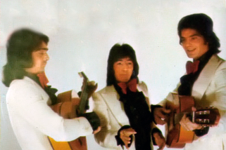 Los Chichos 1975 promocionando esto si que tiene guasa