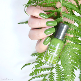 Sally Hansen • Green Thumb (369) • HARD AS NAILS XTREME wear