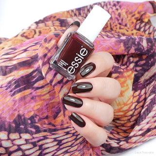 essie • wicked (EU 49)