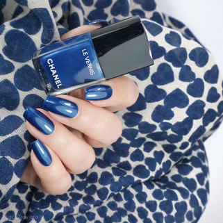 CHANEL • 725 RADIANT BLUE • Ready, Set, Twist Collection (summer 2019)