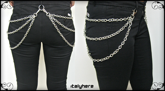 Catena tripla bilaterale per pantaloni donna, in maglia forzatina colore argento, 3 fili di catena per lato e 5 moschettoni argento - Italyhere
