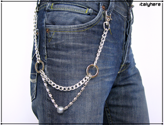 Catena per pantaloni e jeans, in maglia ourmette colore argento, con sfera metallica incisa, lunga cm 48 - IItalyhere