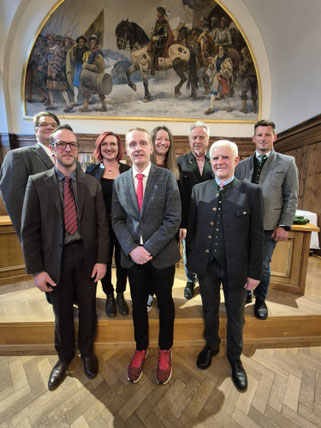 v.l.n.r. GR Thomas Mayerhofer, Vzbgm. Klaus Baumschlager, GRin Sigrid Ranner-Tilg, Stadtrat Klaus Sölkner, GRin Kerstin Grüßer, GR Franz Gross, GR Johann Pacher, GR Florian Sölkner (nicht am Foto: GR Peter Feichtinger)