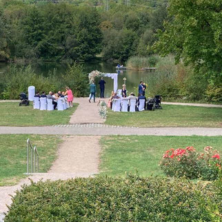 Traumhafte Hochzeiten feiern, mitten in der Natur und direkt am Grüttsee in Lörrach