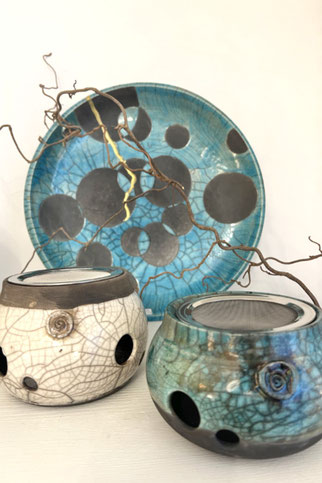 Vase in Raku Technik