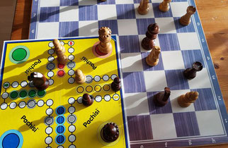 Der offene Spielenachmittag ist für Jung und Alt gedacht. (Foto: Weigand Naumann) 