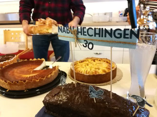 Das üppige Kuchenbuffet verriet bereits vor der Begrüßungsrede den freudigen Anlass. - Foto: NABU/T. Ayoub