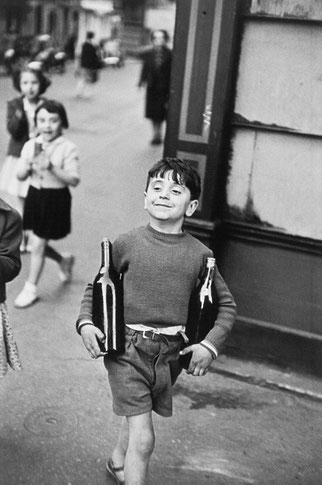    Le gamin  - Henri Cartier-Bresson - Maestros de la fotografía - DECAPÉ arte digital