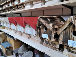 Nistkästen aus Holz - Foto: Albert Brodbeck / NABU Metzingen