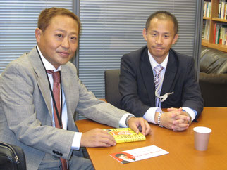 議員との面会にご尽力頂いた今井会員(右)と高崎理事長(左)