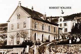 Das Haus an der Quellgasse 17, in der Robert Walser 1905 lebte.