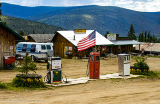 Mit dem Wohnmobil auf dem Top of the world highway durch Alaska und den Yukon