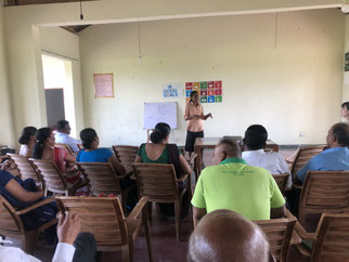 A town hall officer in charge who has tackled garbage management for 15 years introduced a government cooperation type idea. 