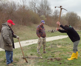 Obstbaumpflanzung auf der Fuchsenwiese