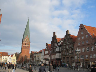 Platz Am Sande und Kirche St. Johannis, Lüneburg