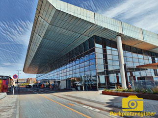 parc de l'aéroport de Luxembourg
