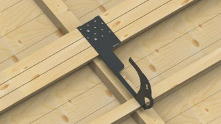 Innotech Sicherheitsdachhaken auf einem Dachstuhl aus Holz montiert.