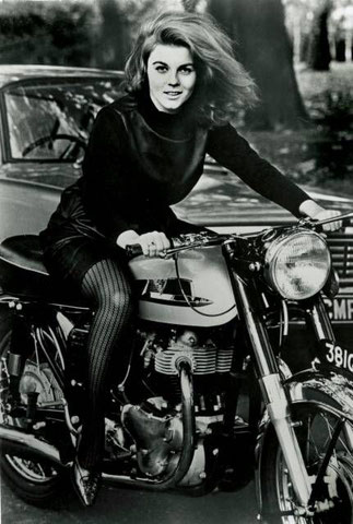 Ann Margret su Triumph Tiger nel 1967