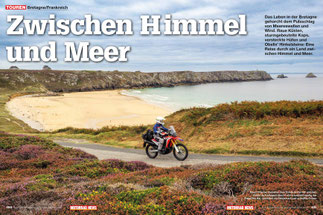 Rauer Charme: Zwischen dem Pointe de Pen Hir und dem Pointe de Toulinguet streckt sich traumhaft sandig der Plage Pen Hat, umsäumt von Heidekraut und schroffen Felsen.