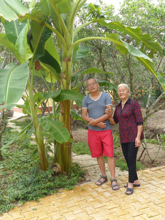 VIETNAM.  FEVRIER 2016. KIM KHOI AVEC SA MAMAN.  VACANCES DU TÊT  AU PAYS NATAL.