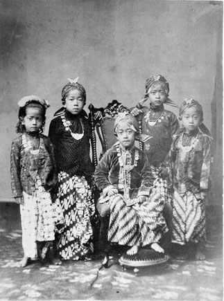 JEUNES PRINCES ET PRINCESSES DE YOGYAKARTA