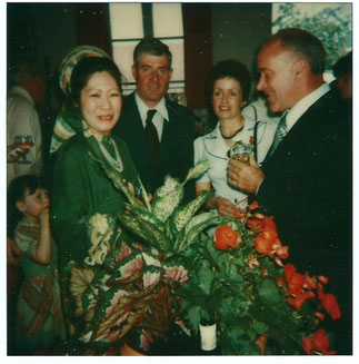 A droite, le regretté Maire, M.Roger Lecoutre.