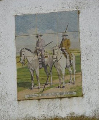 DON EDUARDO II MIURA FERNANDEZ ET SON GRAND-PERE. SUR LA PHOTO ET SUR UN DES AZULEJO.