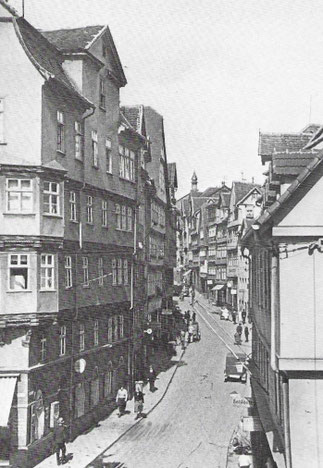 Pferdemarkt, seen from The Brink, House Nr. 28 left side