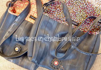 Page d'ouverture pour les sacs en chambre à air. Image de deux besaces.