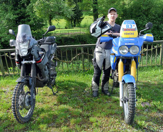 Sascha mit seiner (links) und Ninas Ténéré