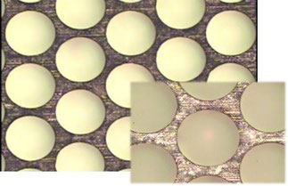 窒化珪素Φ100μm貫通穴（t0.2㎜）