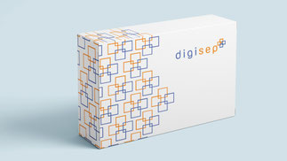 Verpackungsdesign des Projekts „DigiSep“: weiße Box mit geometrischem Muster aus orangefarbenen und blauen überlappenden Quadraten. Rechts das DigiSep-Logo in Blau und Orange auf hellem Hintergrund. Das Design wirkt klar, technisch und modern.