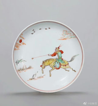 Fig. 12 A Wucai Hunting Scene Dish, Collection of the Yanshan Art Museum © Tang Ying Society