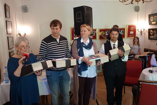 Die Jurymitglieder (von links nach rechts): Inge Beer, Oliver Guntner, Heike Puls, Jordan T. A. Wegberg. Foto: J. Warmers