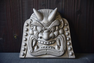 ❙ 壁掛け鬼面瓦-Ridge-end tile for wall hangings - 鬼瓦工場 ❙ 壁掛け鬼面瓦-Ridge-end tile for wall hangings - 鬼瓦工場
