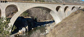 Pont sobre la vall del Carol