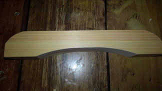 ミニ着物のためのミニ衣桁・いこう - 人形用衣桁とつるし雛飾り