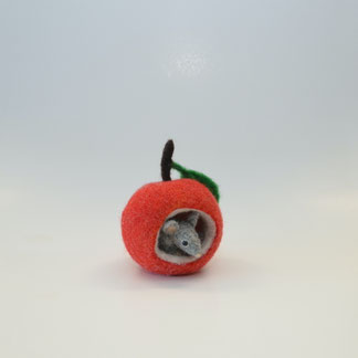 Apfelmäuschen, Maus, Apfel, Filzmaus, Apfelhaus, Filzmäuschen, Apfelmaus, Maus im Apfel, Maus im Haus, Roter Apfel, Filz, Filzen, Filztieren 