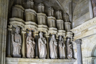 Bild: Kirche Saint-Germain im umfriedeten Pfarrbezirk von Pleyben 