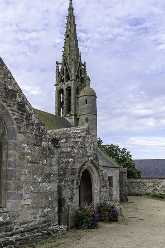 Bild: Église Saint Gorgon in Plovan in der Bretagne