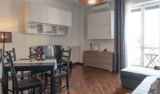 interno di una casa salotto con parquet