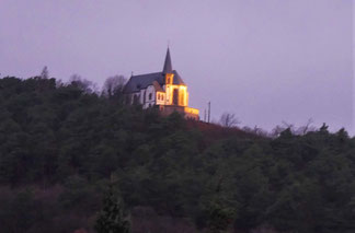 Die letzten und einzigen Sonnenstrahlen heute an der Michaelskapelle/Burrweiler