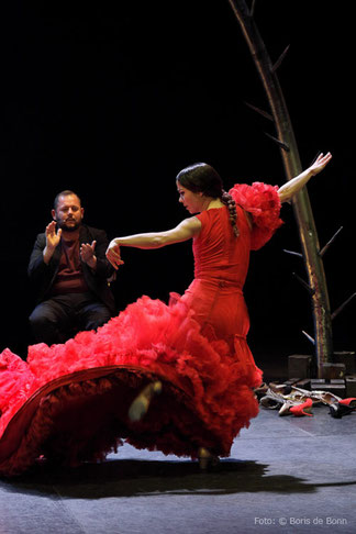 Flamenco-Tänzerin Olga Pericet gastiert beim Flamenco-Festival 2018 im tanzhaus nrw/Color-Foto by Boris de Bonn