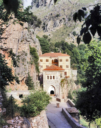 Monastère de Qozhaya. Liban. © Christine Garand 1994-2024.