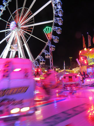 Foto: Anziehungspunkt SHAKER / Wilhelms SHAKER - DAS Jahrmahrkts-/Kirmes Highspeed-Action-Fahrgeschäft 