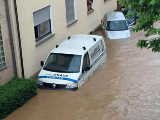 Überflutung in Königsbach-Stein (Baden-Württemberg). Foto: Andreas Rosar