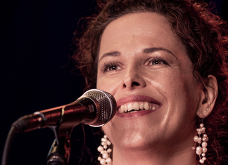 AnneMarie Hoeller Sängerin Concerts Vocal Mentor Lust Coach Vocal Retreats