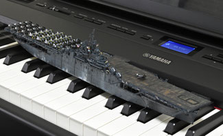 1/700 米国海軍 航空母艦 【エセックス / CV-9】 (1945年 坊ノ岬沖海戦時) と楽器 ◆模型製作工房 聖蹟